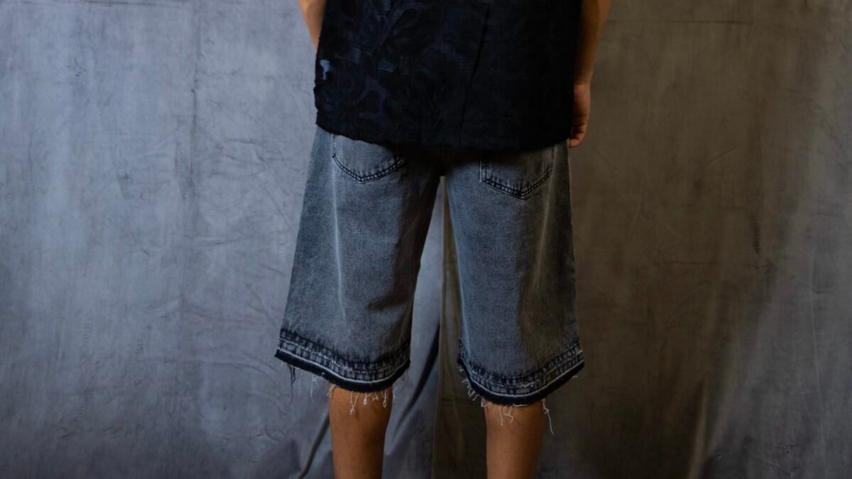 PANTALONCINI FLARE - immagine 4