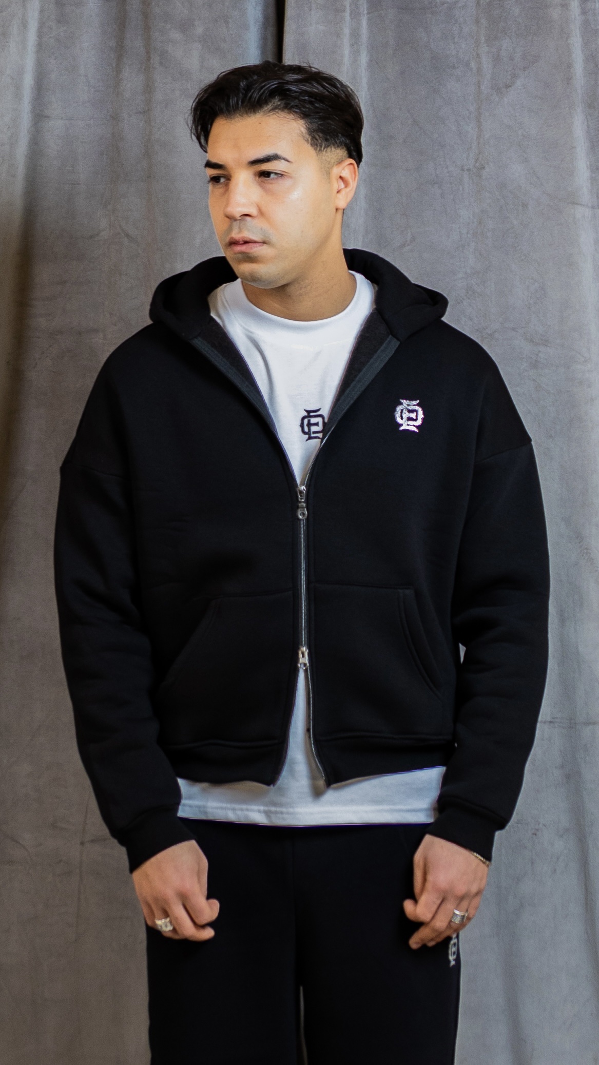 HOODIE ETERNO ZIP BLACK